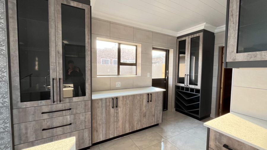 4 Bedroom Property for Sale in Dana Bay Western Cape